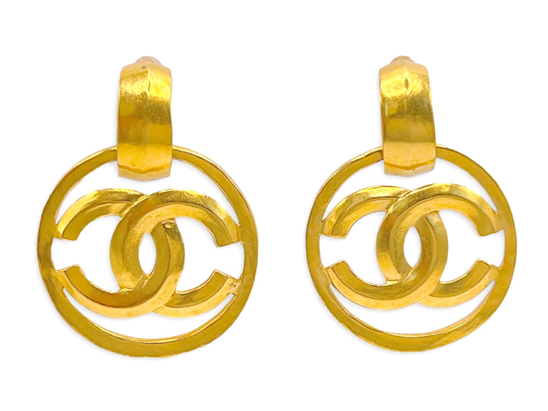 Pre-owned Chanel Vintage Gold Large CC Hoop Dangle Earrings ($995