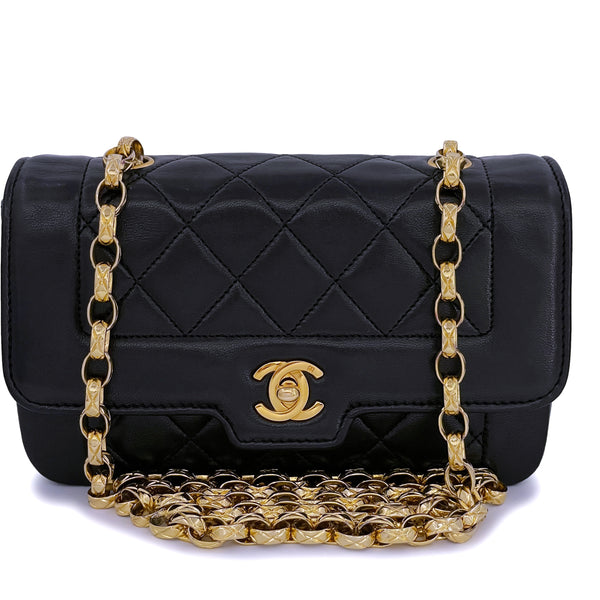 Pristine Chanel 1989 Vintage Black Mini Geometric Diana Flap Bag