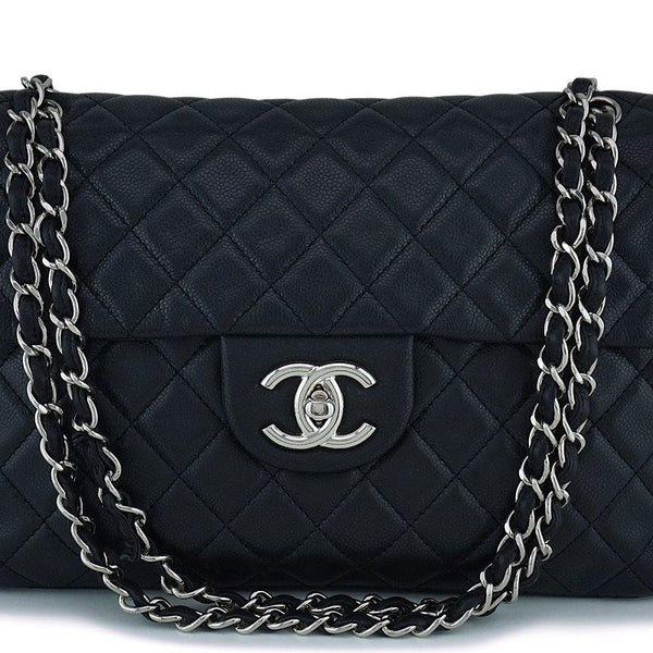 Chanel Timeless Jumbo double flap bag in black quilted caviar