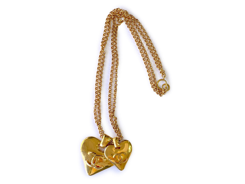 Chanel 93P Vintage Giant Double Solid Heart Long Necklace – Boutique Patina