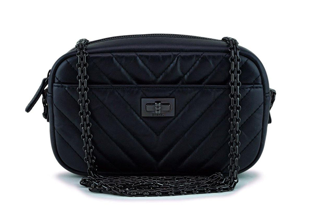 Chanel Paris-Cosmopolite Small Chevron Bucket Bag - Black Bucket Bags,  Handbags - CHA730168