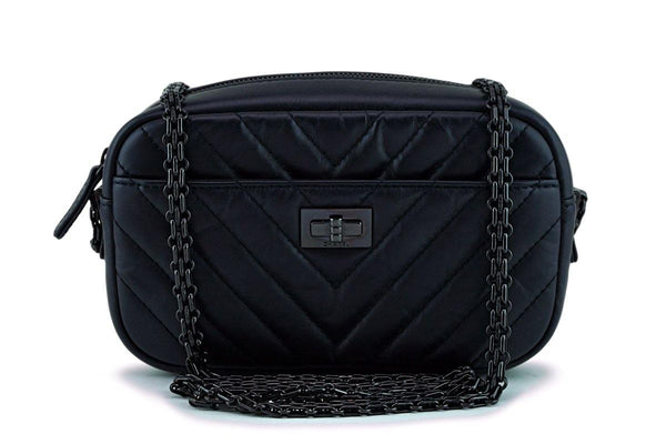 2018 Chanel So Black Chevron Reissue Camera Case Bag - Boutique Patina