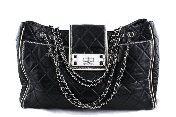 Chanel Black Caviar Cerf Tote - For Sale on 1stDibs