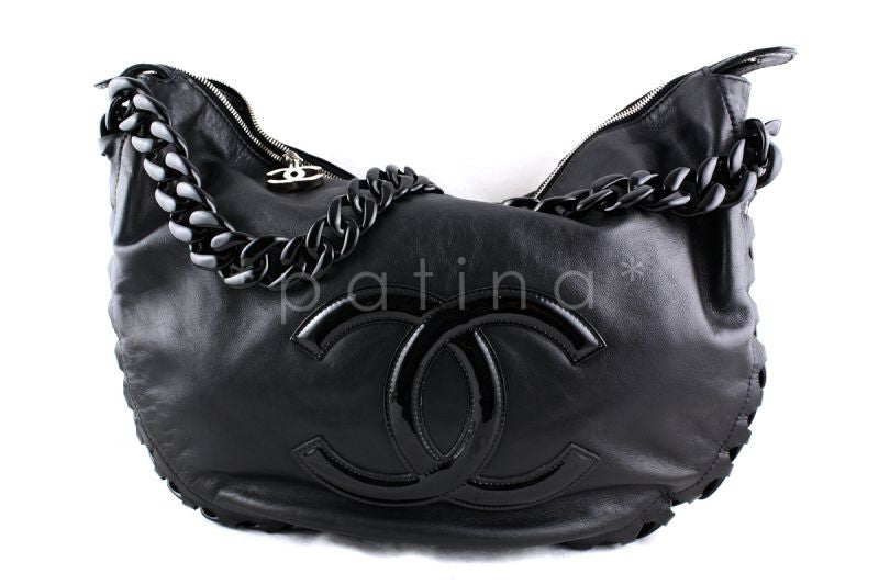 Chanel Modern Chain Hobo Calfskin Medium Black 44471131