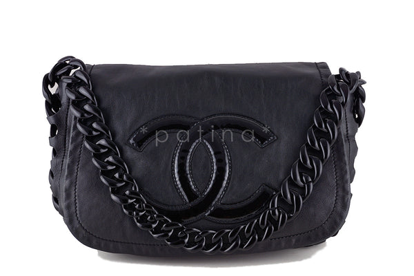 Chanel Black Stitched Quilted Glazed Calfskin Leather Medium Flap Bag -  Yoogi's Closet