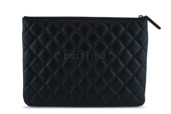 NWT 17S Chanel Black Classic Quilted O Case Flap Clutch Purse Bag - Boutique Patina