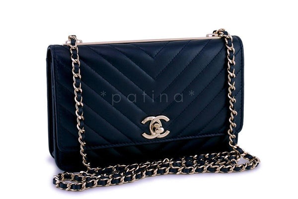 New 18P Chanel Navy Blue Rare Trendy CC Classic Wallet on Chain WOC Flap Bag GHW - Boutique Patina