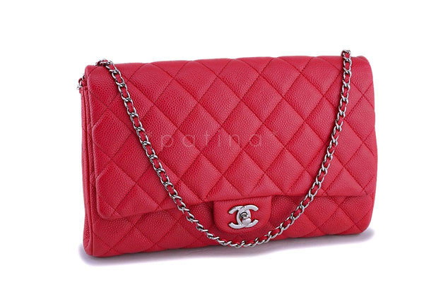 💯 Chanel 22p Top Handle, Red GHW, Luxury, Bags & Wallets on Carousell