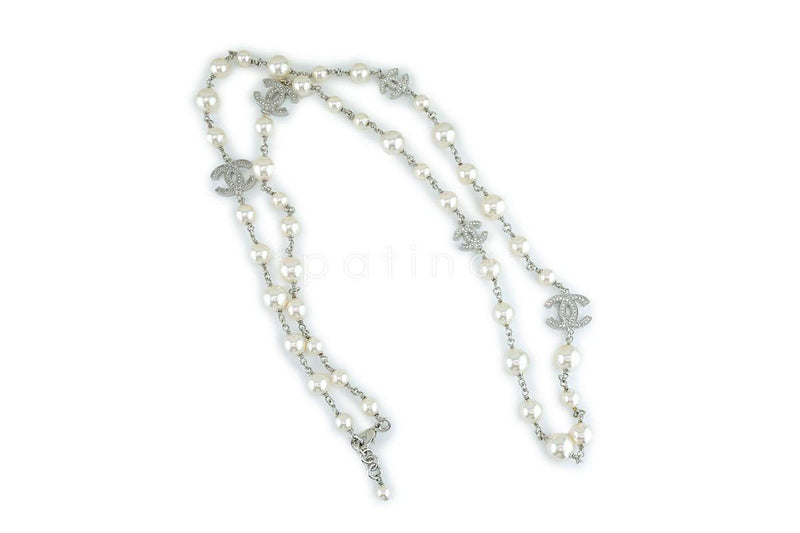 CHANEL+Classic+5+CC+Double+Sided+Crystal+PEARL+Necklace+Silver+Metal+Chain