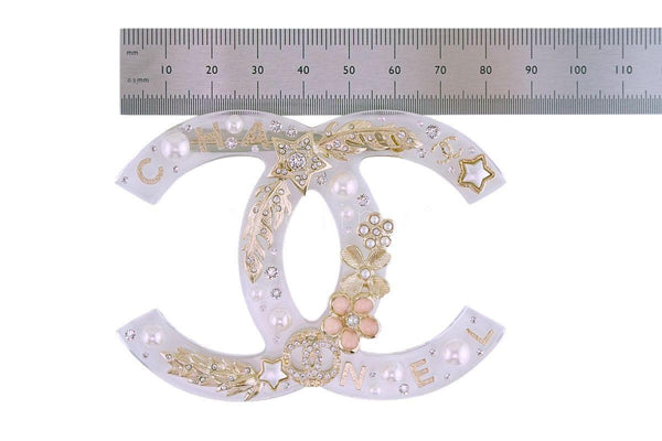 Rare NIB 19K Chanel X/XL Clear Resin Pearl Giant CC Crystal Brooch GHW - Boutique Patina