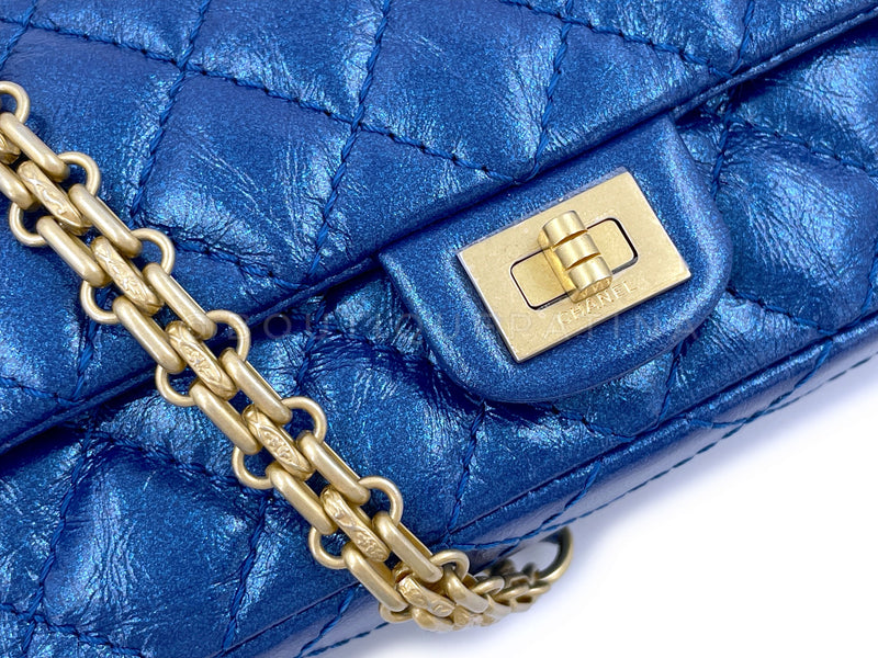 Chanel 2019 All About Chains Waist Bag - Black Waist Bags, Handbags -  CHA512768