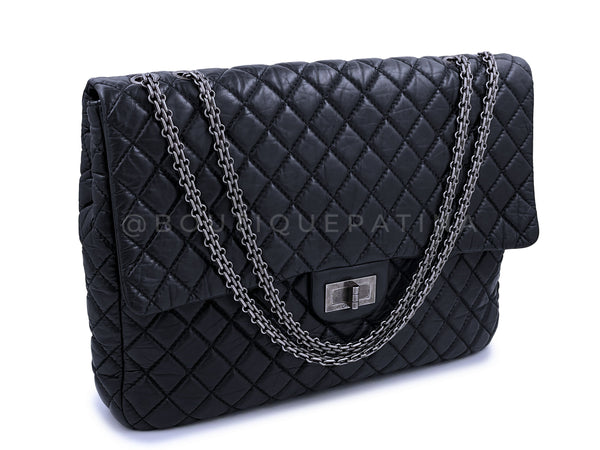 Washed Lambskin Quilted Maxi Chain Around Flap Bag Black