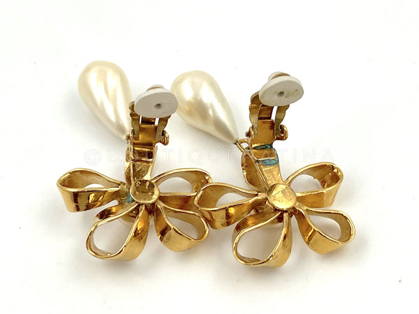Chanel Vintage 1980s Large Flower Pearl Drop Earrings - Boutique Patina