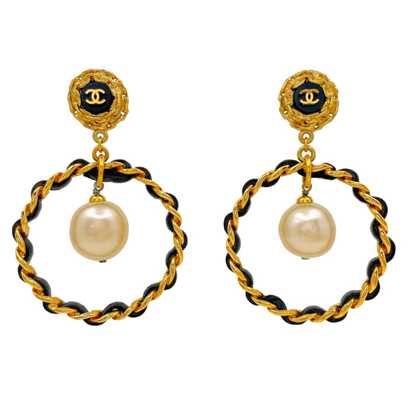 women chanel cc earrings logo