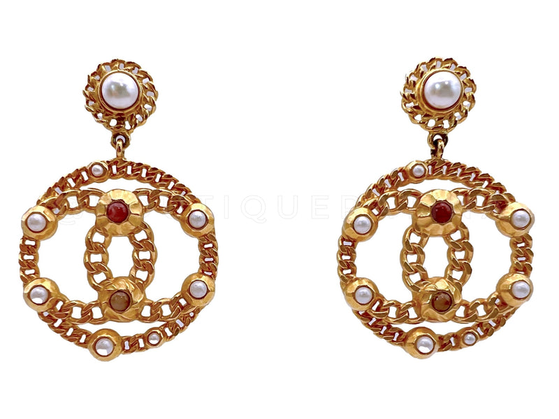 Chanel 18K Encircled CC Chain Logo Hoop Drop Earrings – Boutique Patina