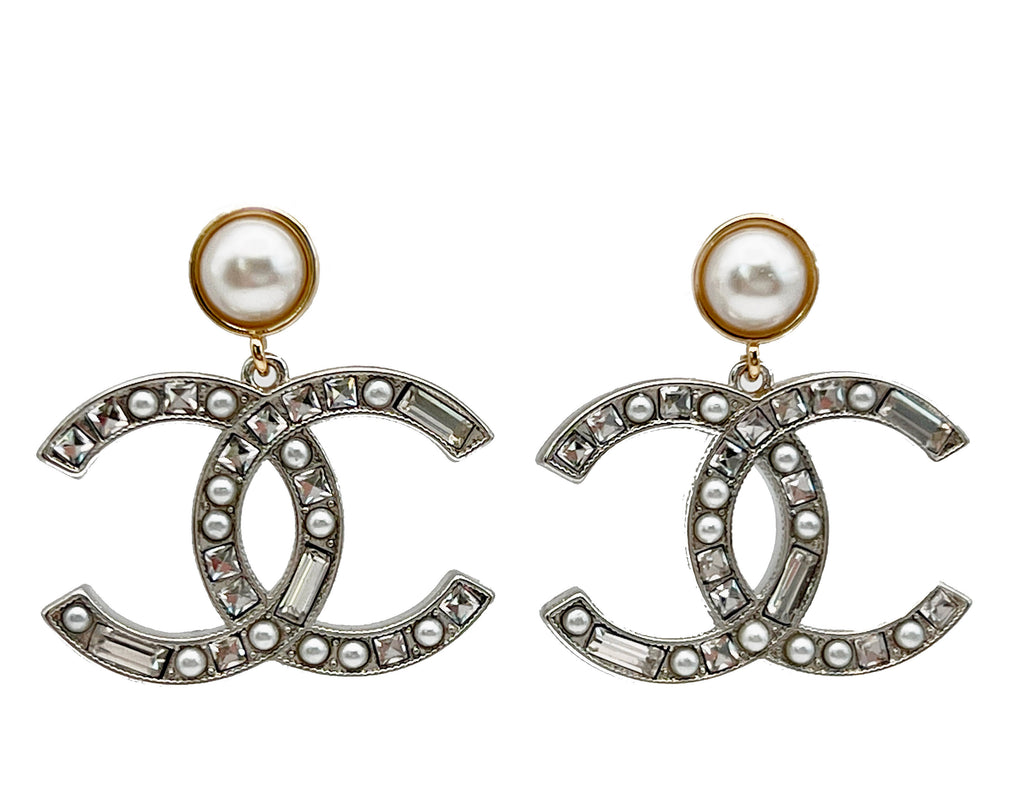 NWT Chanel Classic CC Logo Gold Crystal Stud Pearl Drop Earrings