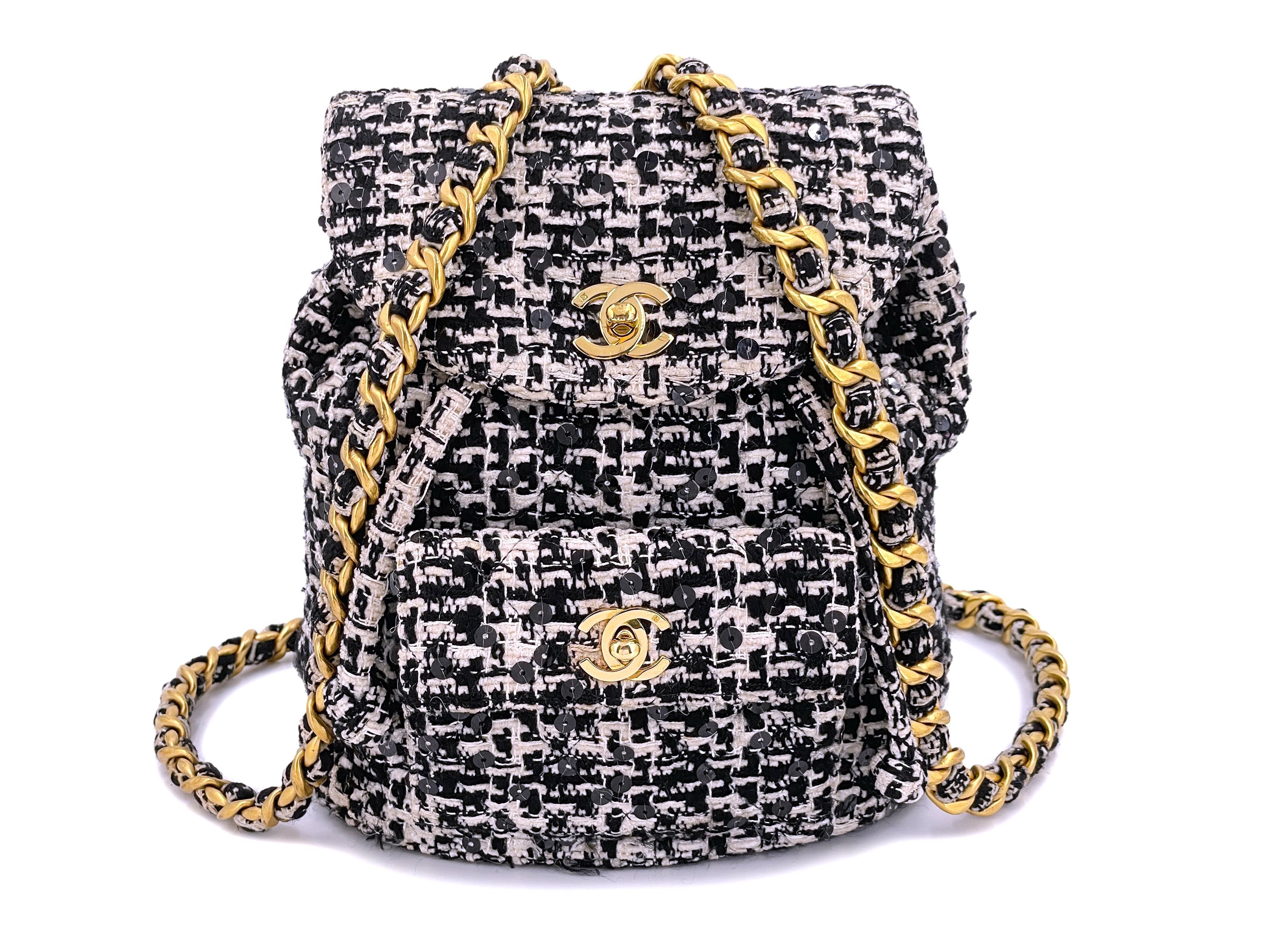 Chanel 1994 Vintage Black White Tweed Duma Backpack Bag 24k GHW – Boutique  Patina