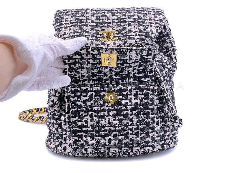 Chanel Duma backpack tweed 毛呢背包, 名牌, 手袋及銀包- Carousell