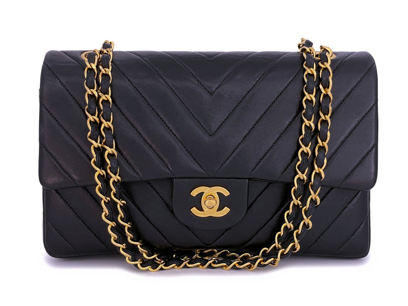 Chanel 1991 Vintage Medium Black Chevron Classic Double Flap Bag 24k GHW Lambskin