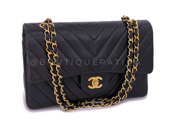 Chanel 1991 Vintage Medium Black Chevron Classic Double Flap Bag 24k GHW Lambskin