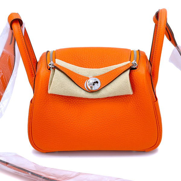 bagfetishperson: Bag of the day: Hermes Lindy 34 orange