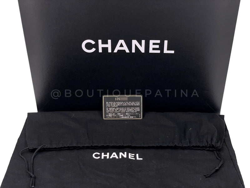 Chanel 1994 Vintage Light Beige Caviar Jumbo Classic Flap Bag 24k GHW