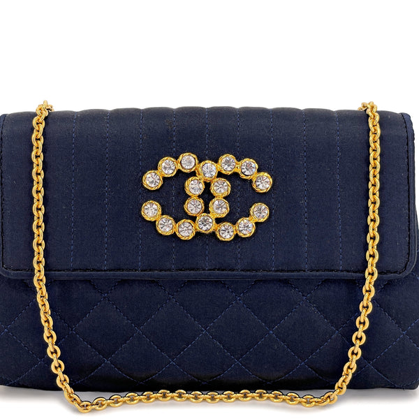 NIB 21C Chanel 19 Black Medium Flap Bag – Boutique Patina