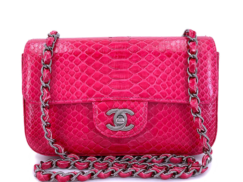 Chanel Classic Jumbo Double Flap Bag in Shiny Fuchsia Alligator
