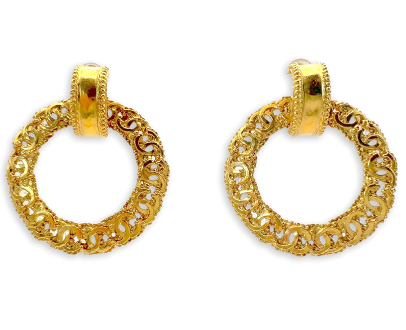 Chanel Vintage 96P CC Ring Door Knocker Dangle Earrings – Boutique Patina