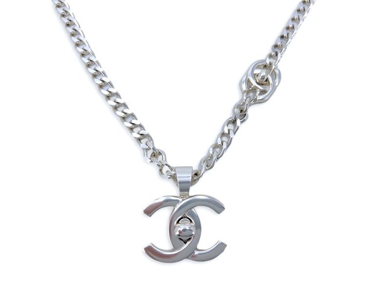 Chanel 2012 Crystal & Silver CC Necklace – AMORE Vintage Tokyo