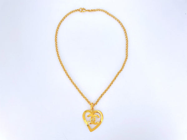 Chanel Vintage 95P Cutout Heart Medium Chain Necklace - Boutique Patina